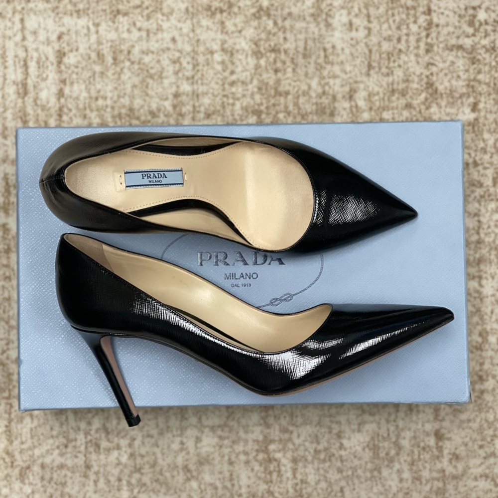 ✨PRADA Heels✨ - Picture 4 of 10